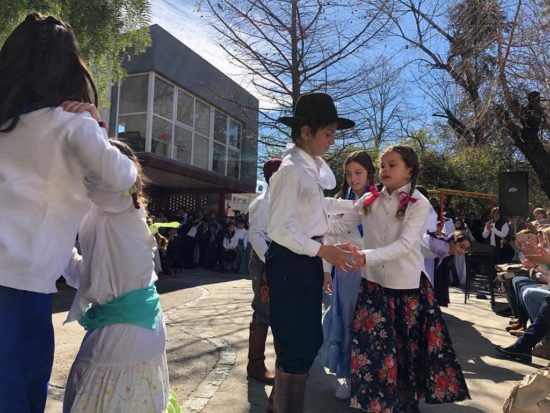 69389434_2350579445158573_2913969799476281344_o