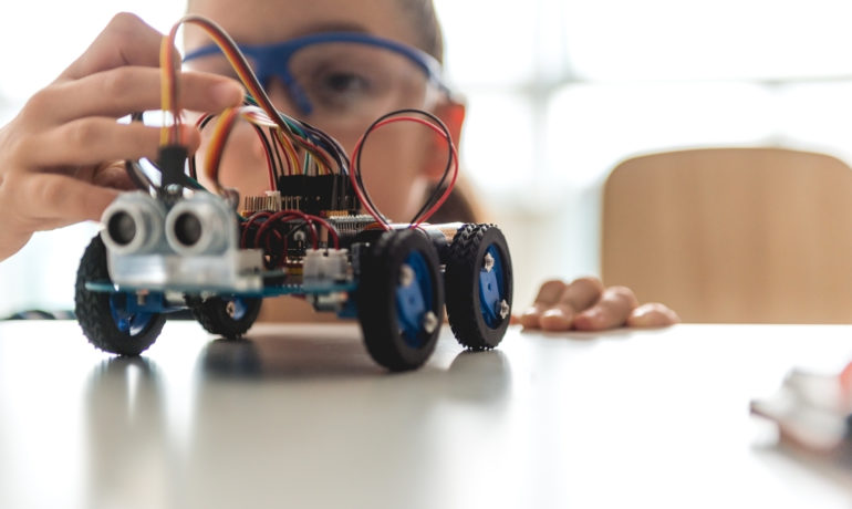 Robótica en American School: desarrollando la capacidad de pensar el futuro!